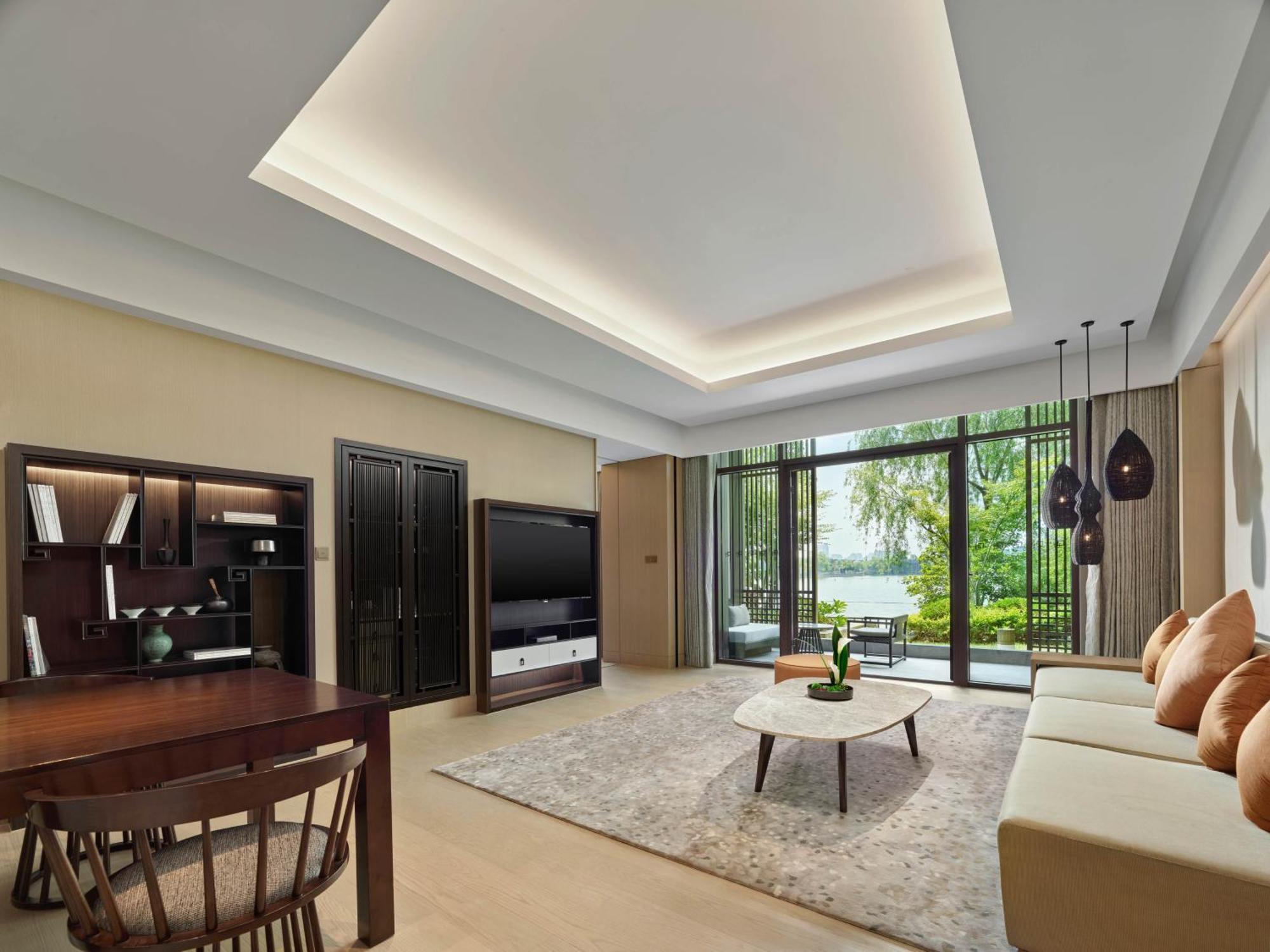 Hilton Shanghai Songjiang Guangfulin Exteriör bild