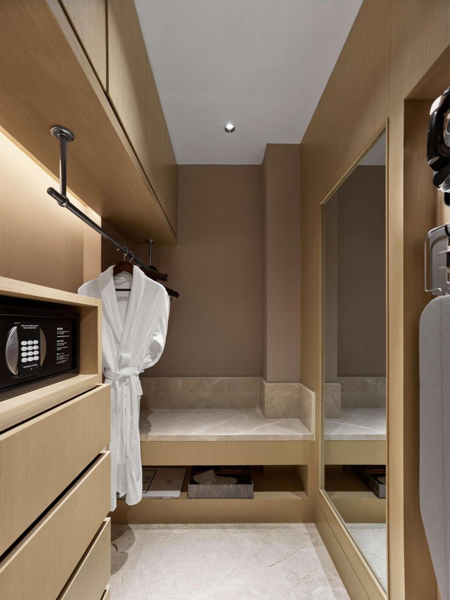 Hilton Shanghai Songjiang Guangfulin Exteriör bild